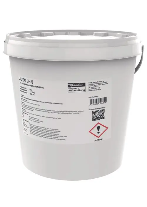 Weißer Eimer mit Judo-Logo und Produktinformationen. Enthält Dosierwirkstoff, Anweisungen zur Lagerung und Sicherheitshinweise. Eimer hat einen Henkel für den Transport.